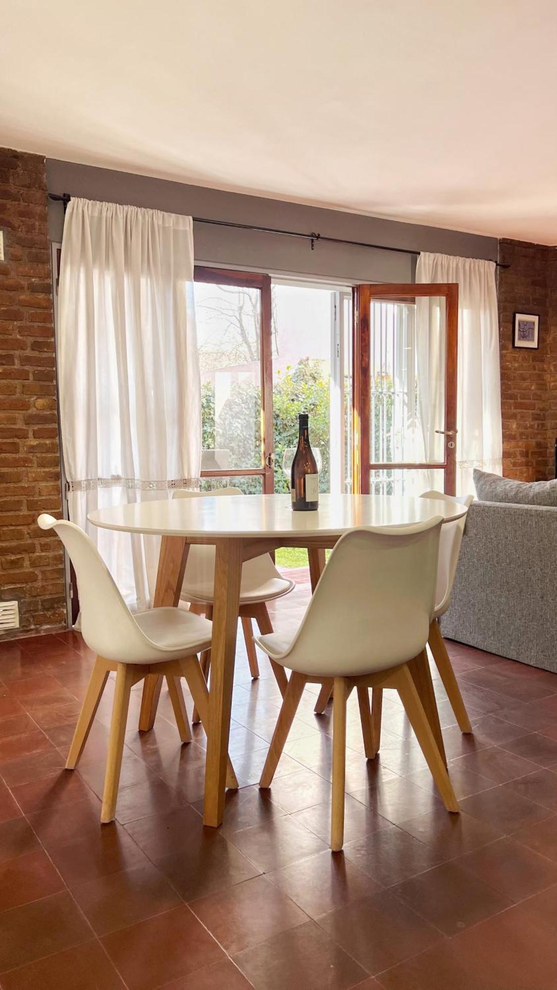 Duplex Mendoza Con Chochera Techada Exteriör bild